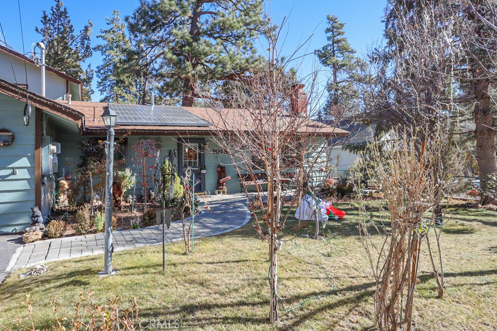 1018 Feather Mountain Drive Property Photo 1