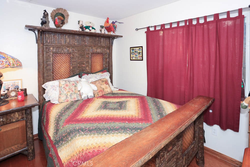 1018 Feather Mountain Drive Property Photo 9
