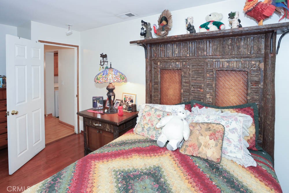 1018 Feather Mountain Drive Property Photo 10