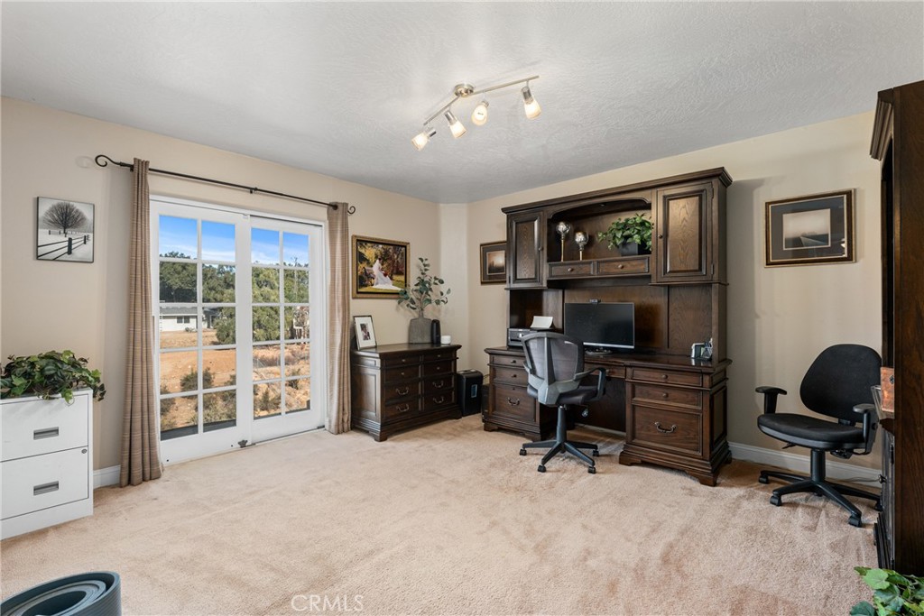 13056 Burns Lane Property Photo 38