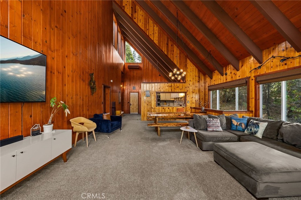 26834 Huron Rd Property Photo 4
