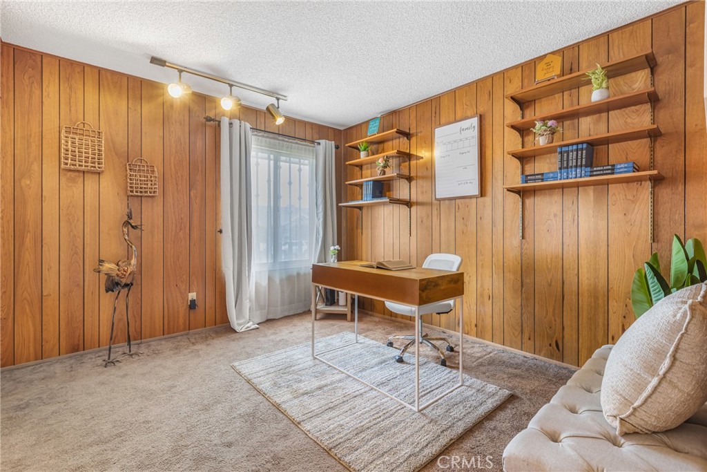 3948 Croydon Street Property Photo 15