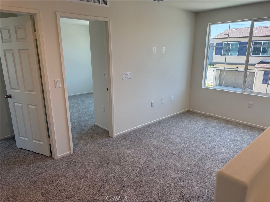 2246 Spring Meadow Court Property Photo 4