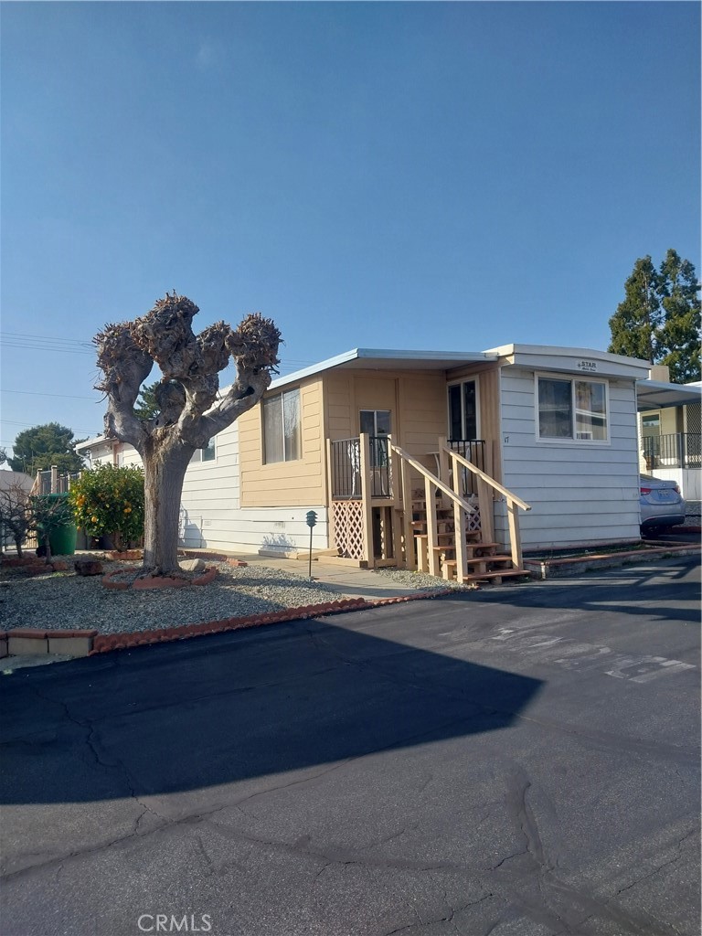 721 N Sunset Ave 17 Property Photo