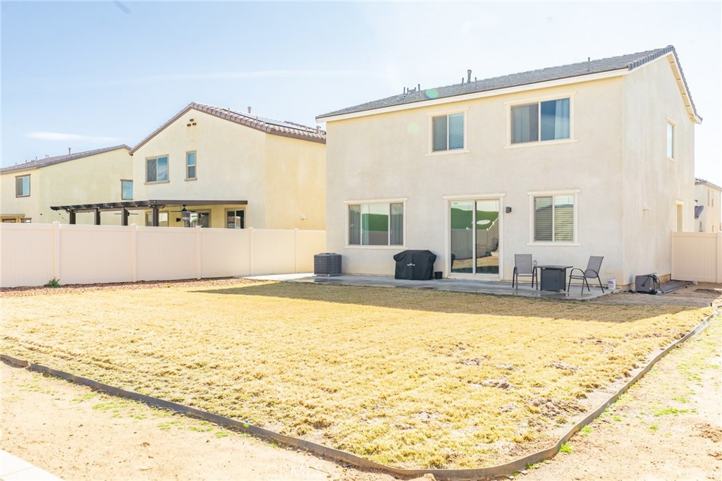 5817 Julian Way Property Photo 11