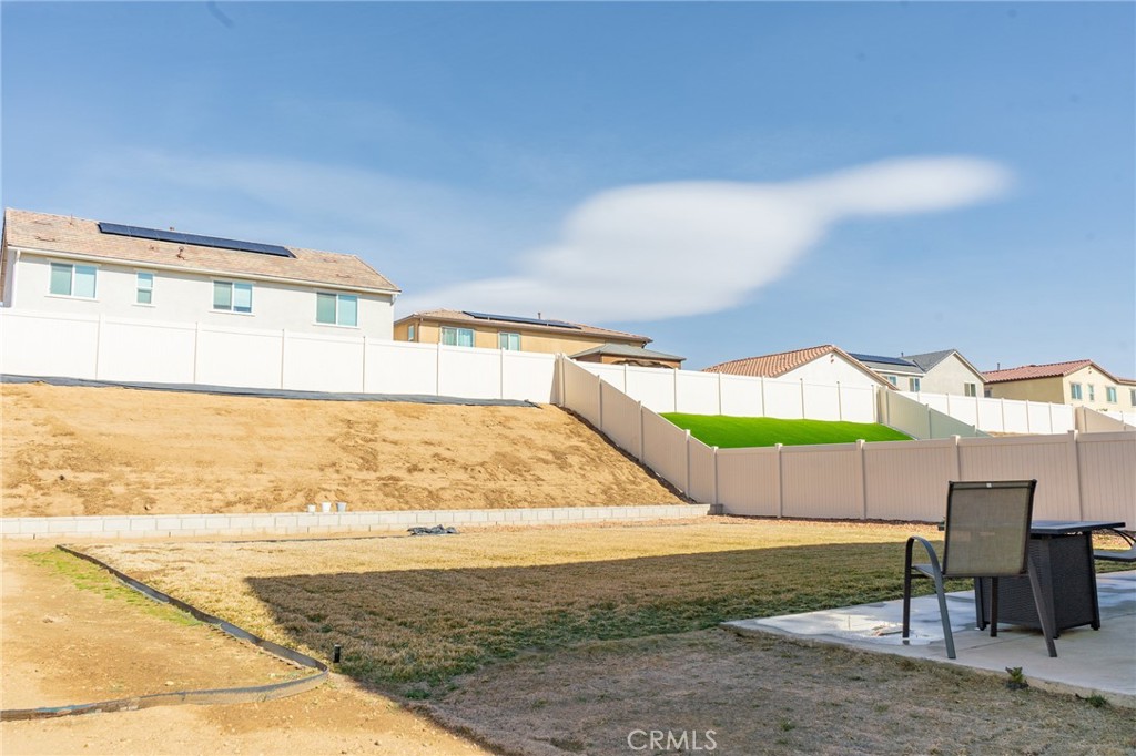 5817 Julian Way Property Photo 12
