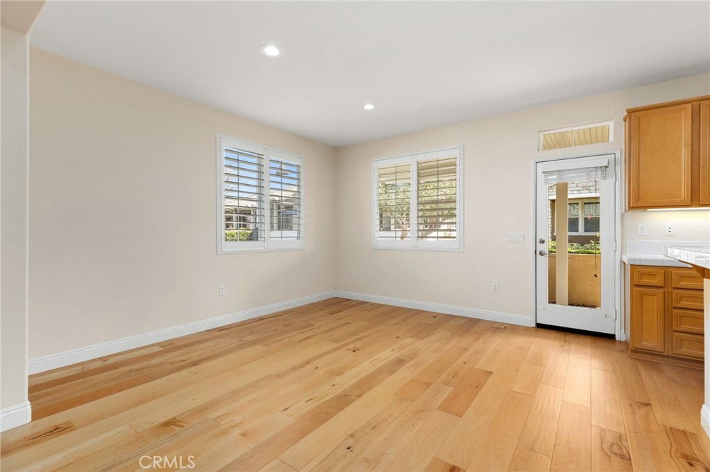 1642 Beaver B Property Photo 7