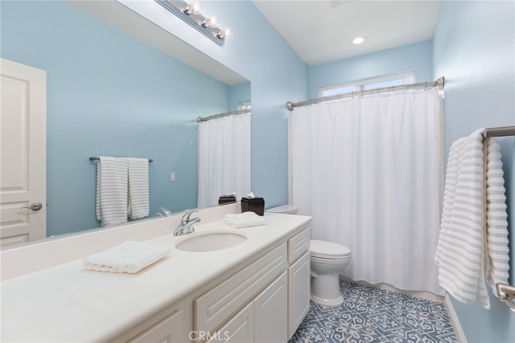 1642 Beaver B Property Photo 19