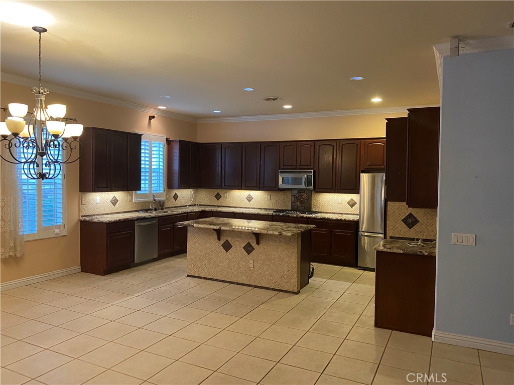 5379 Breckenridge Avenue Property Photo 4