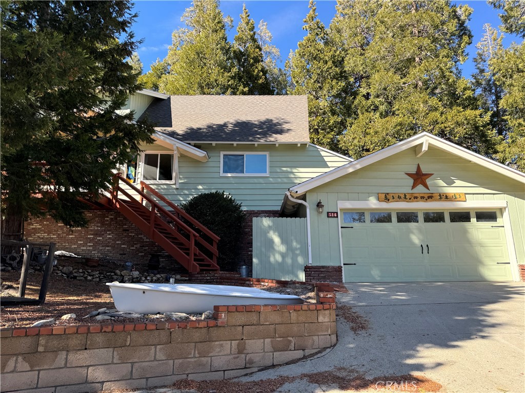 514 Grizzly Road Property Photo 3