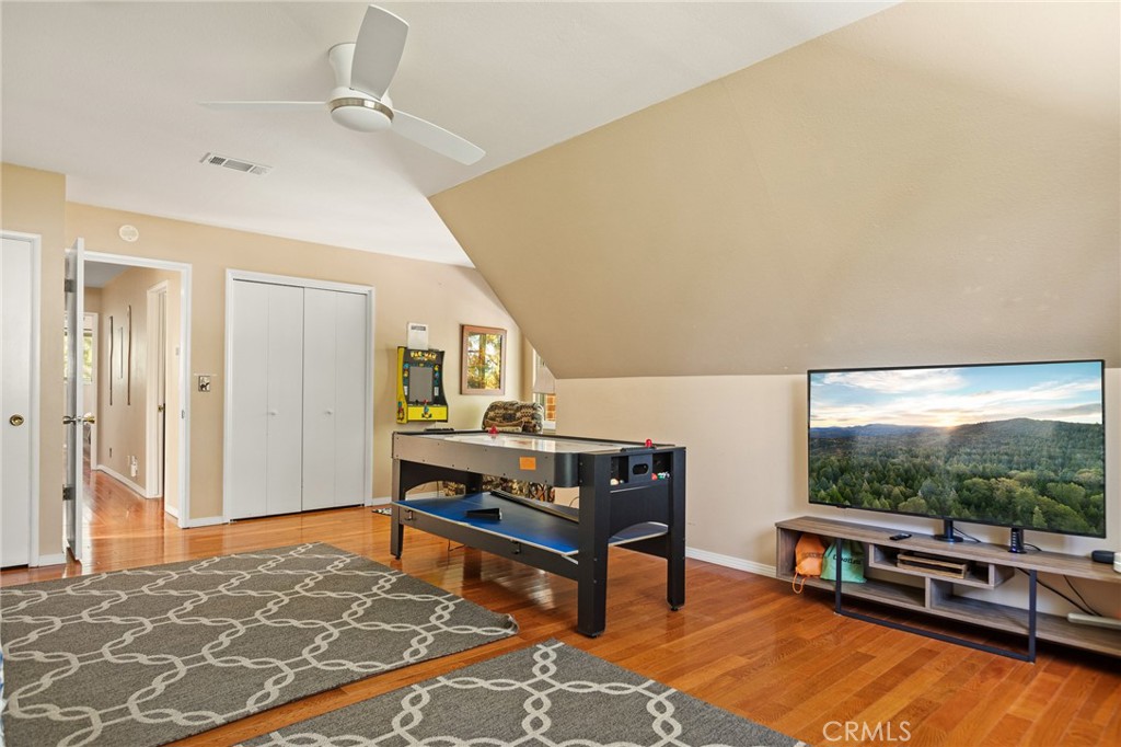 514 Grizzly Road Property Photo 32