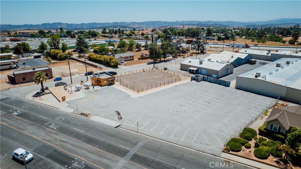 950 Calimesa Boulevard Property Photo 2