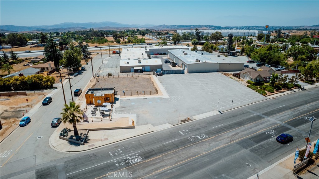 950 Calimesa Boulevard Property Photo 3