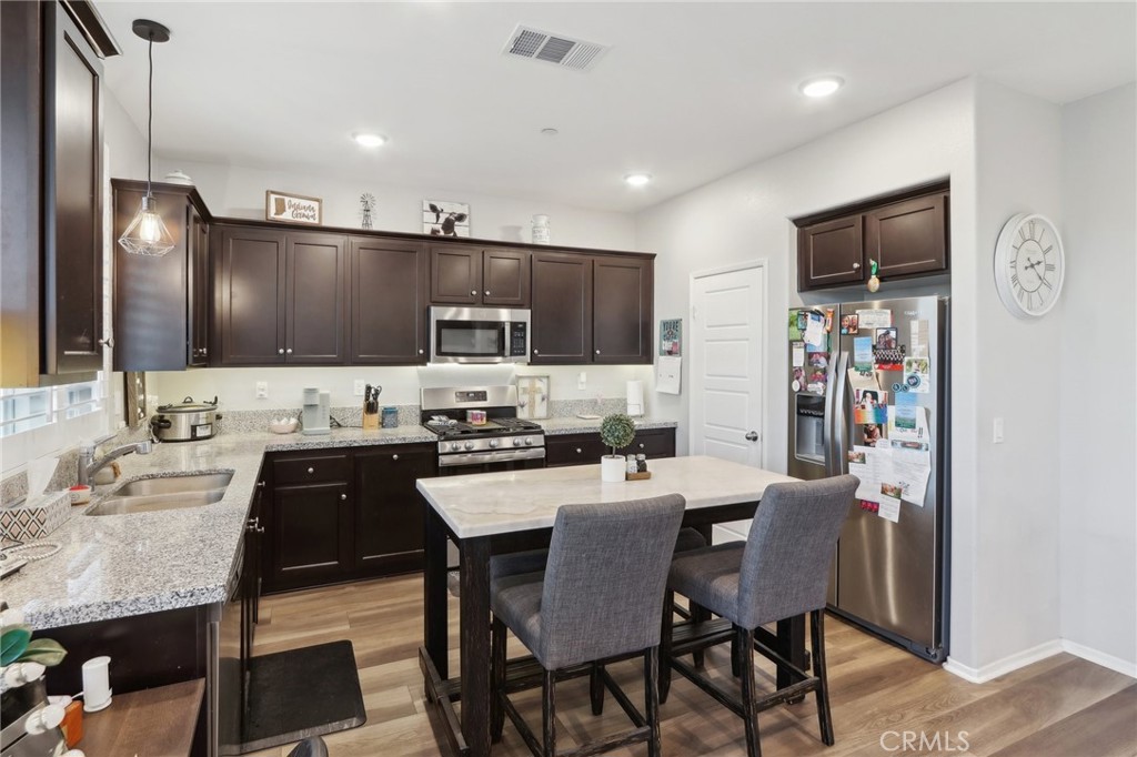 5845 Nectar Drive Property Photo 6