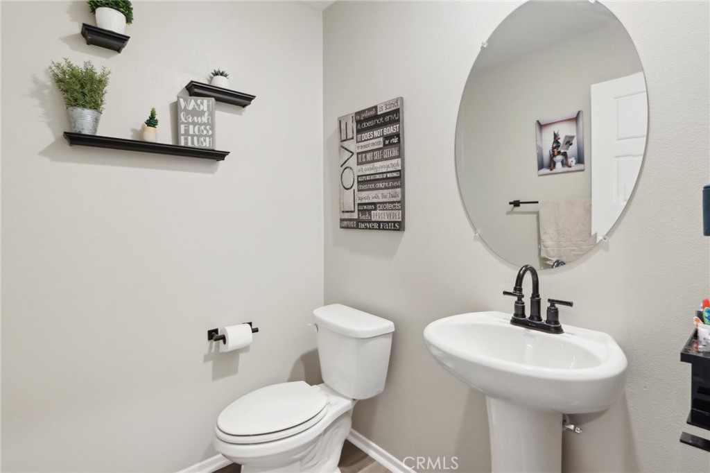 5845 Nectar Drive Property Photo 11