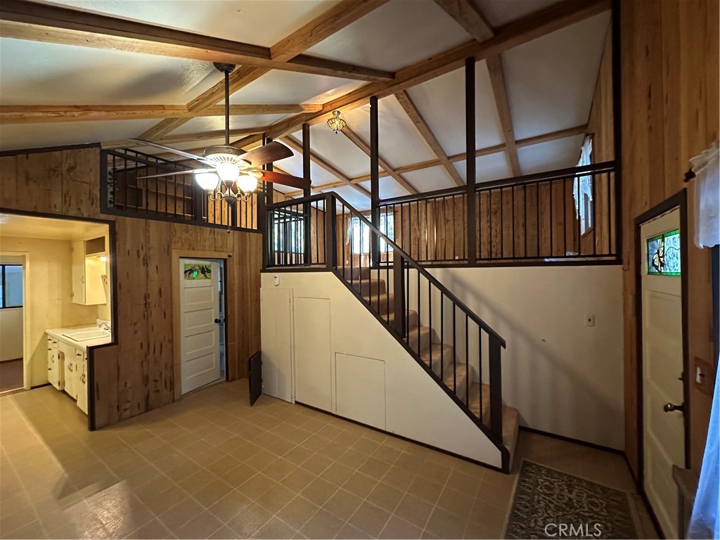 9412 Spring Drive Property Photo 8