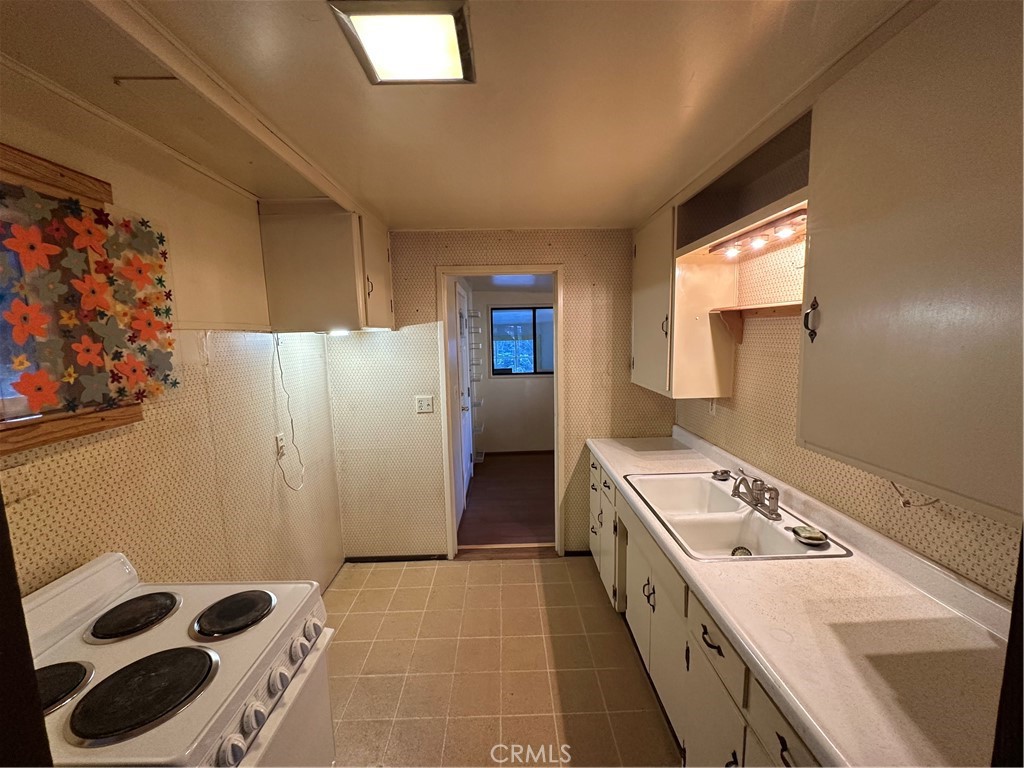 9412 Spring Drive Property Photo 12