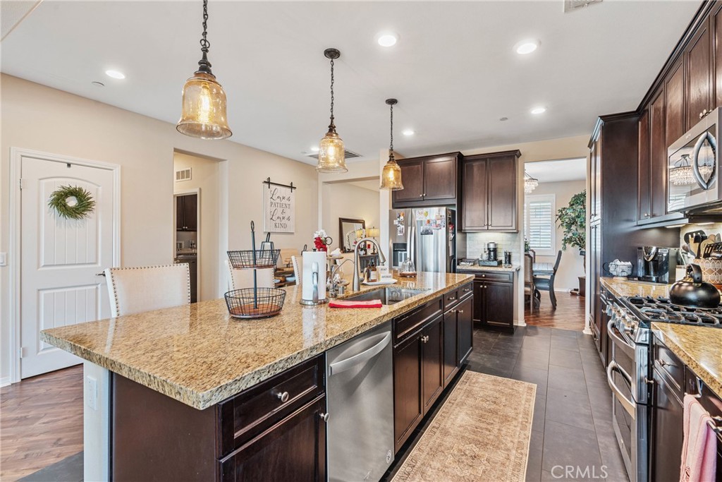 17915 Crabapple Court Property Photo 8