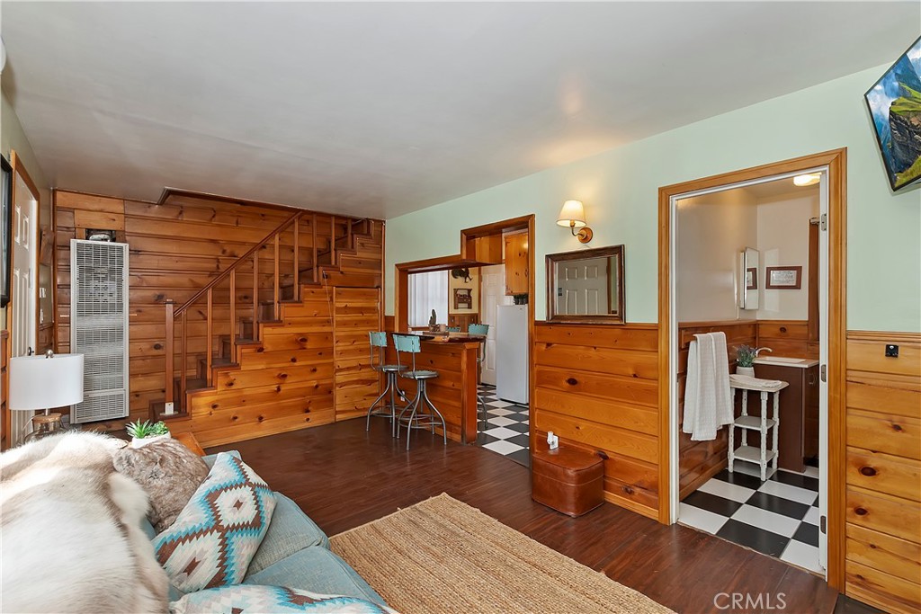 423 Mountainaire Lane Property Photo 12