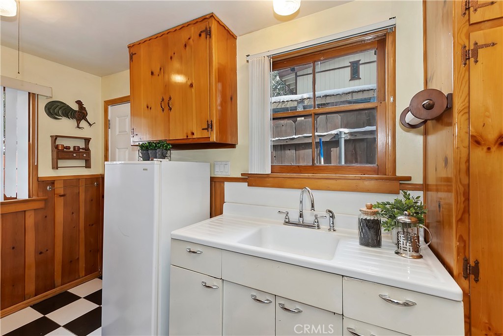423 Mountainaire Lane Property Photo 15
