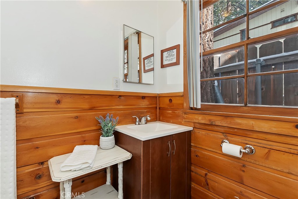 423 Mountainaire Lane Property Photo 17