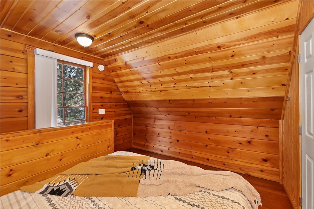423 Mountainaire Lane Property Photo 21