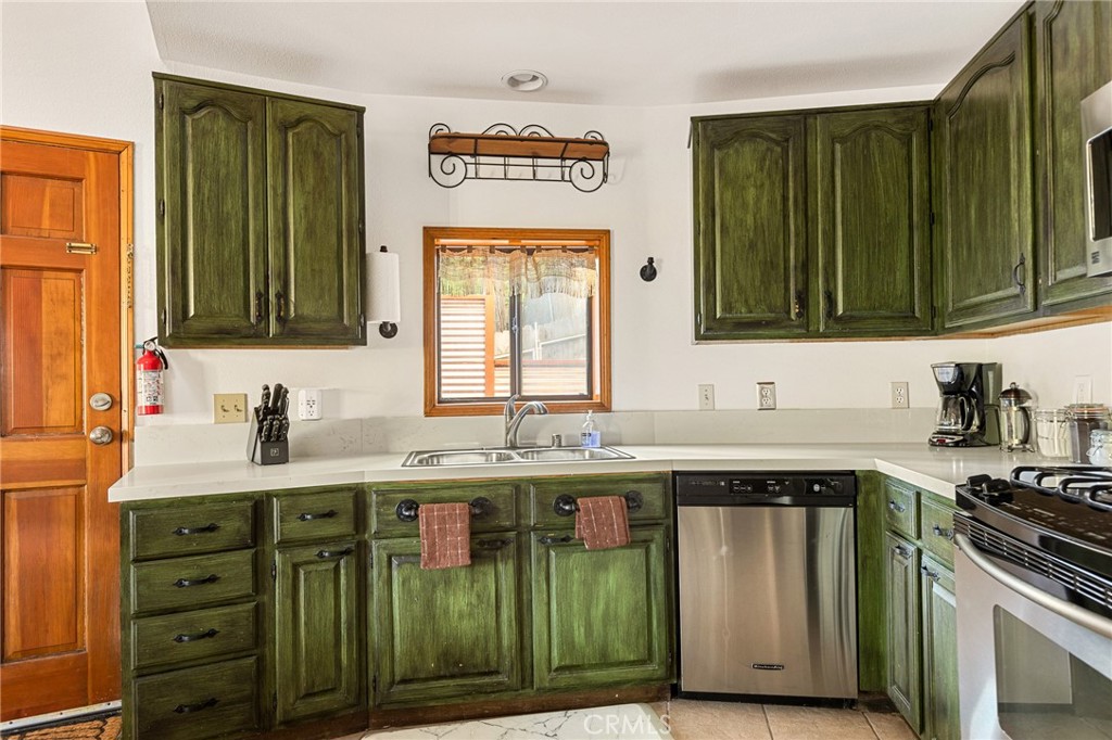 31291 Cedarwood Drive Property Photo 10