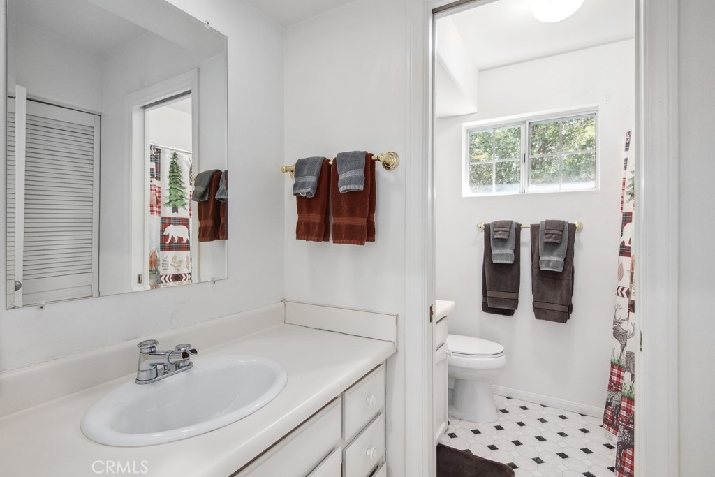 955 Teakwood Drive Property Photo 26
