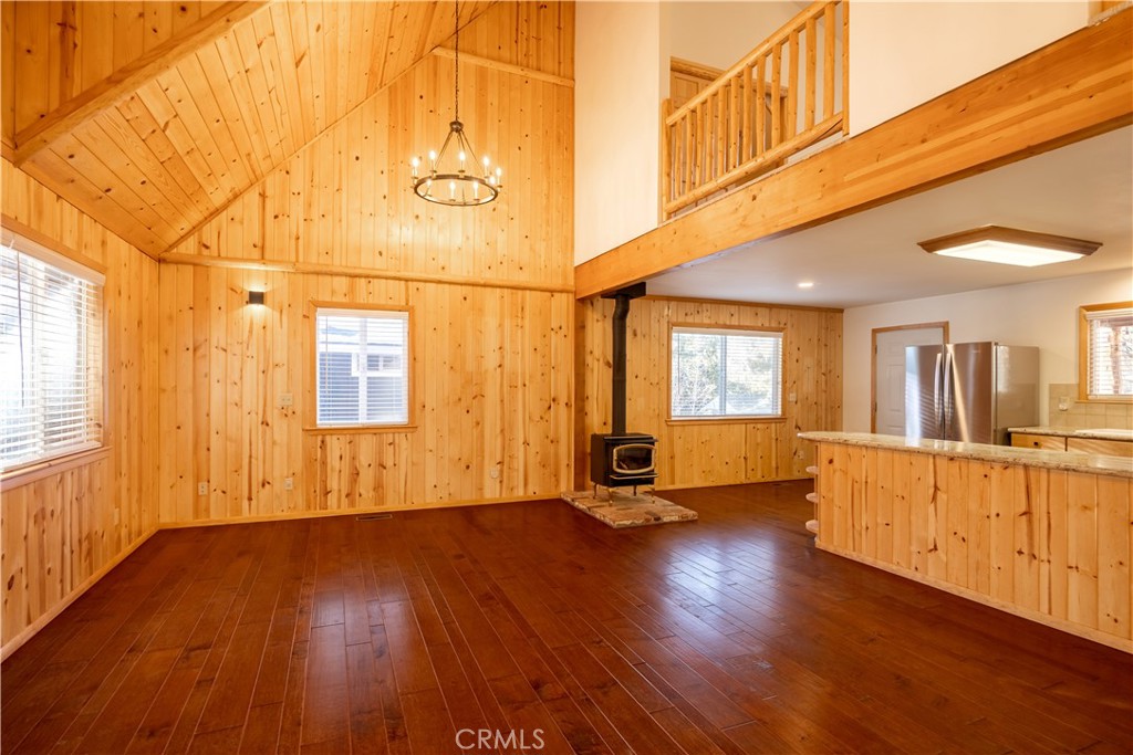427 Ashwood Drive Property Photo 8