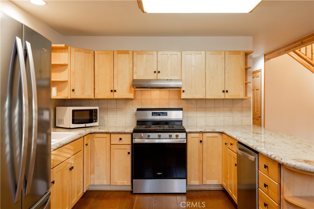 427 Ashwood Drive Property Photo 13