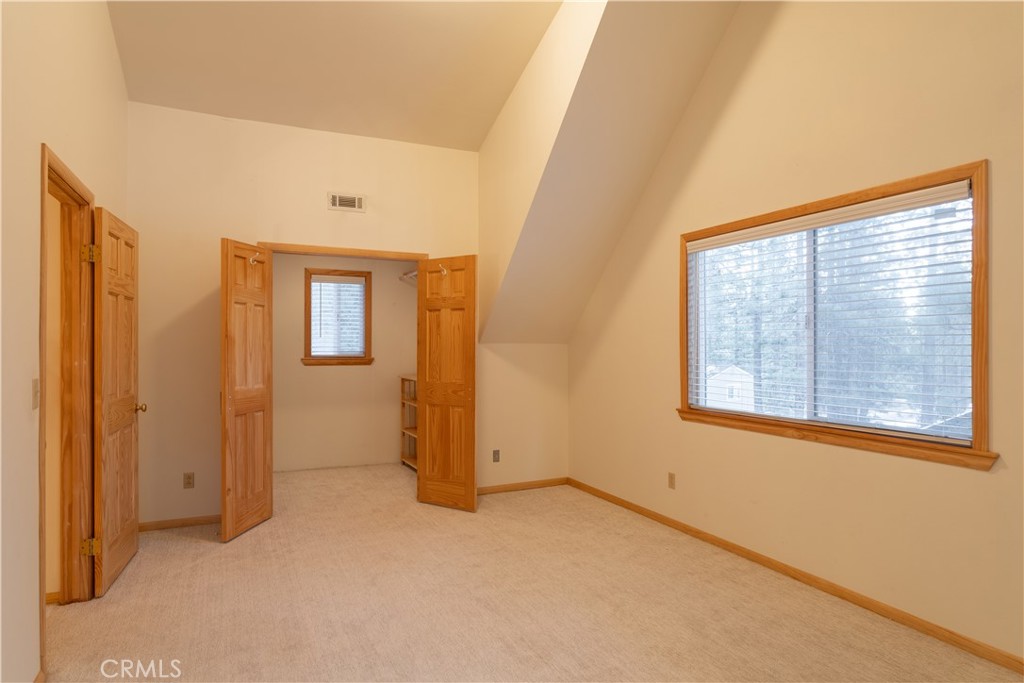 427 Ashwood Drive Property Photo 25