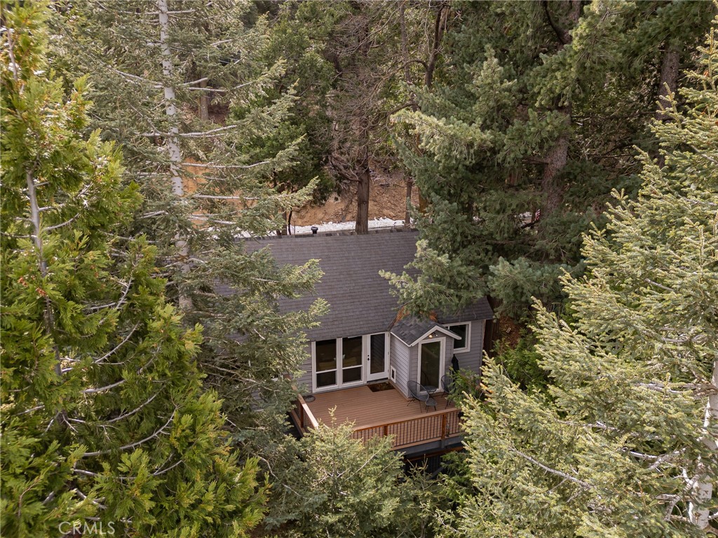 24052 Skyland Drive Property Photo 4