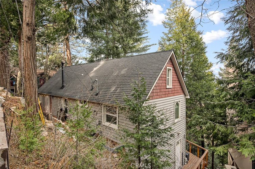 24052 Skyland Drive Property Photo 9