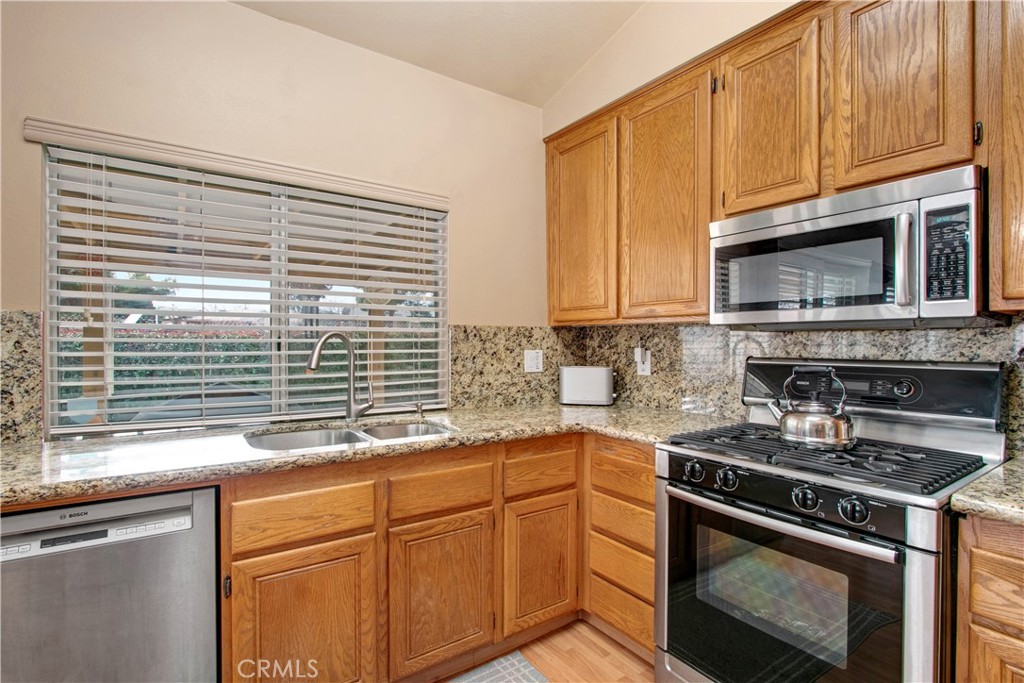 5238 Spring View Property Photo 8