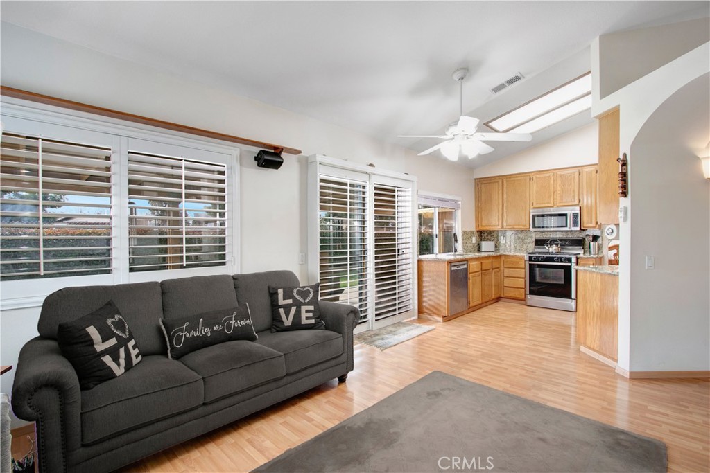 5238 Spring View Property Photo 17