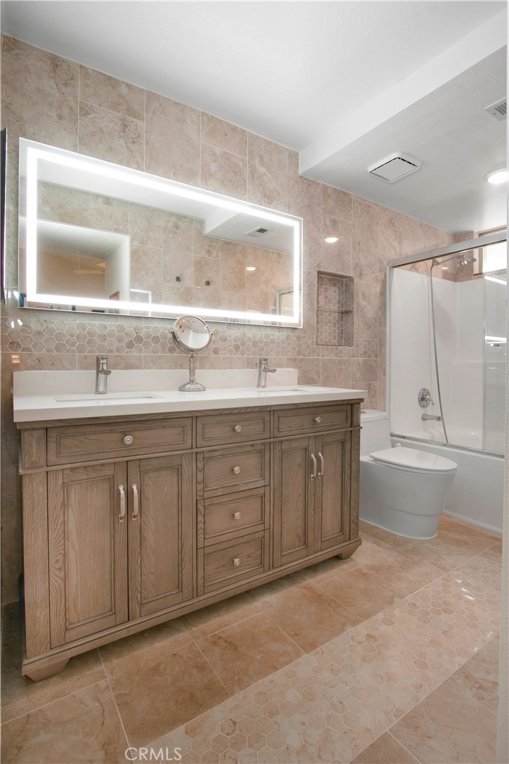 5238 Spring View Property Photo 24