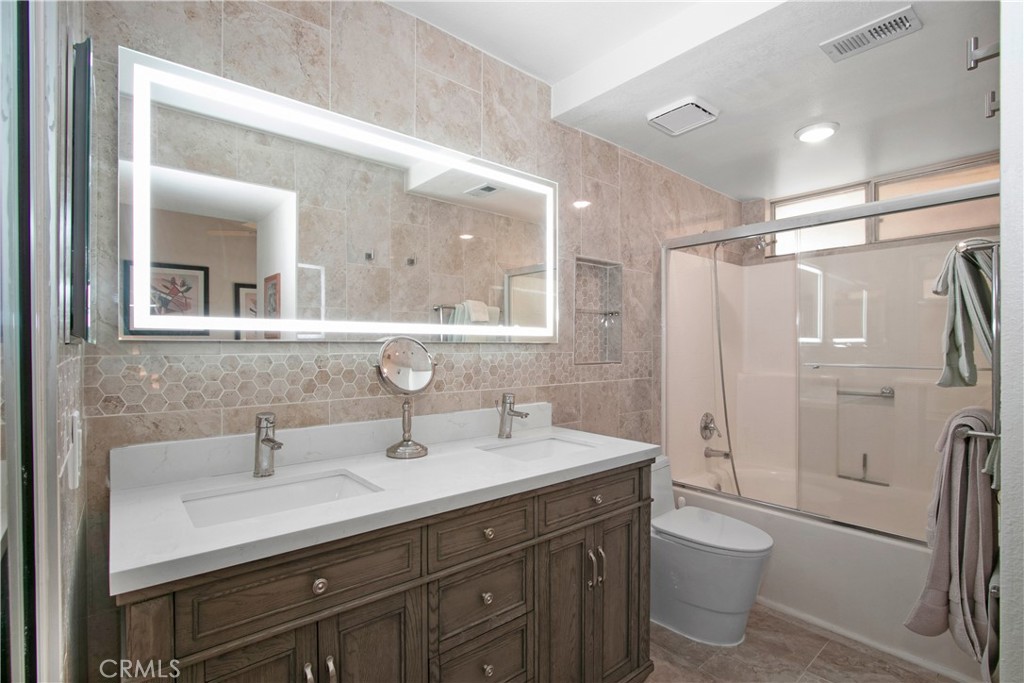 5238 Spring View Property Photo 25