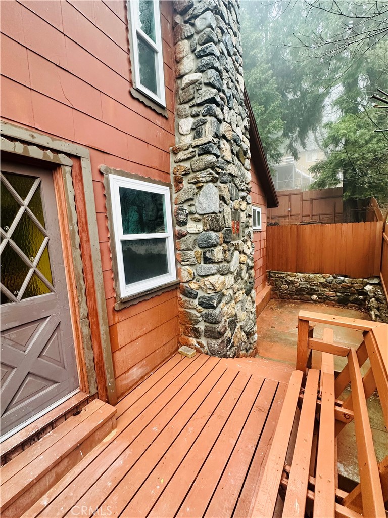 23083 Hemlock Lane B Property Photo 9