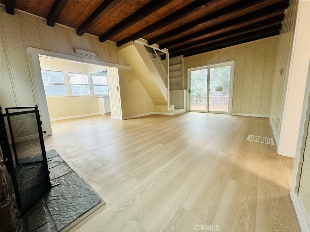 23083 Hemlock Lane B Property Photo 19