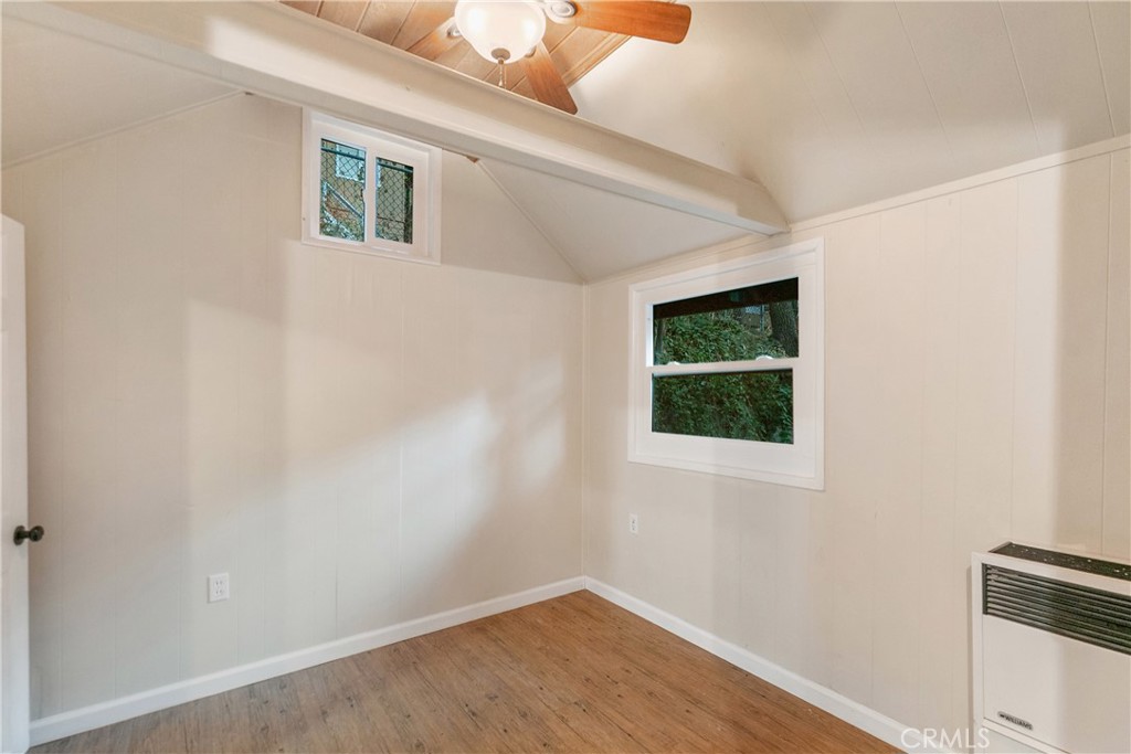 23083 Hemlock Lane B Property Photo 40