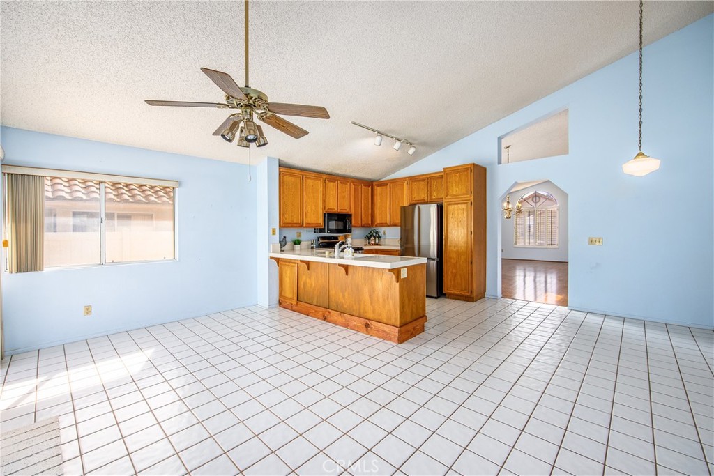 5071 Riviera Ave Property Photo 16