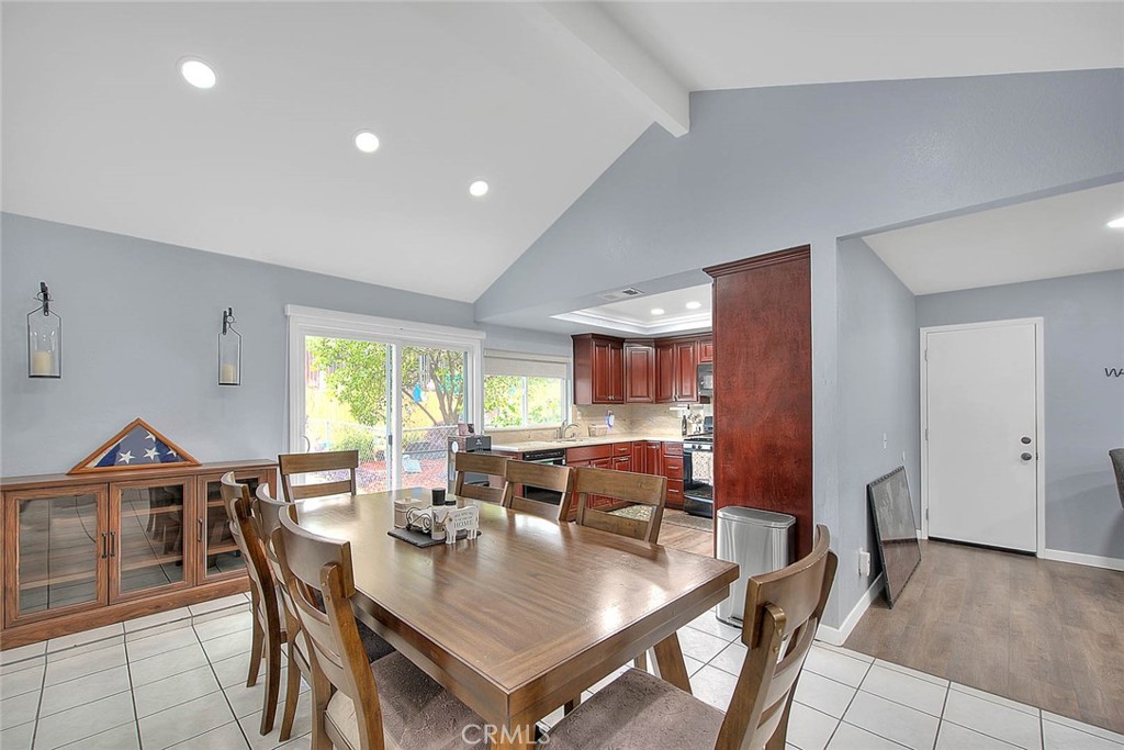 556 S Iris Avenue Property Photo 12