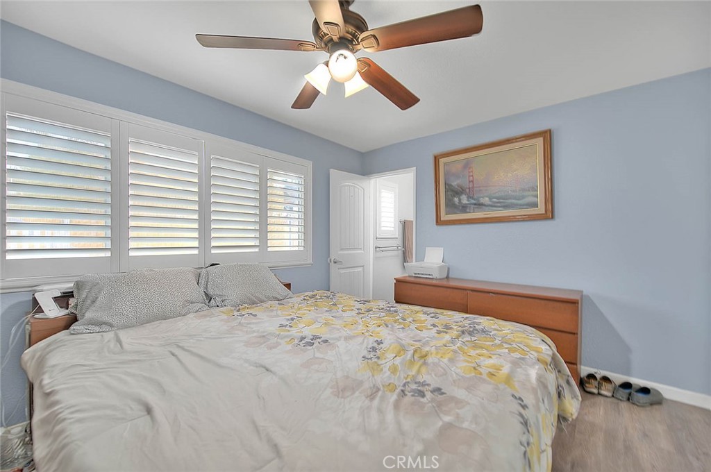 556 S Iris Avenue Property Photo 30