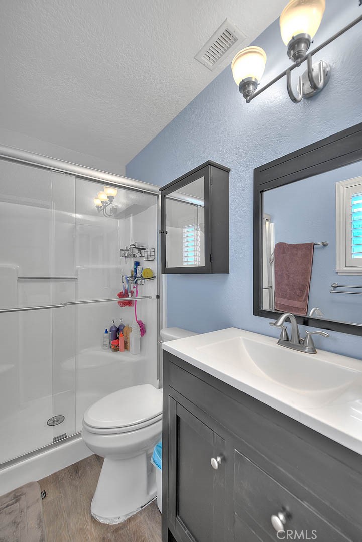 556 S Iris Avenue Property Photo 32