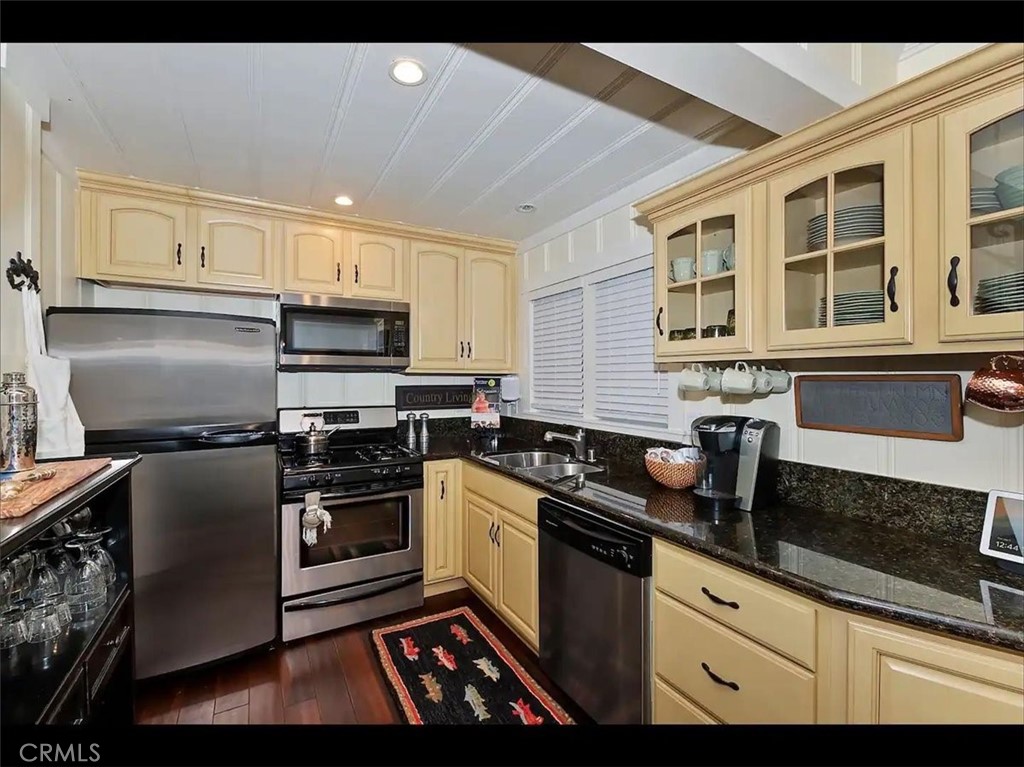 855 Lake Drive Property Photo 18