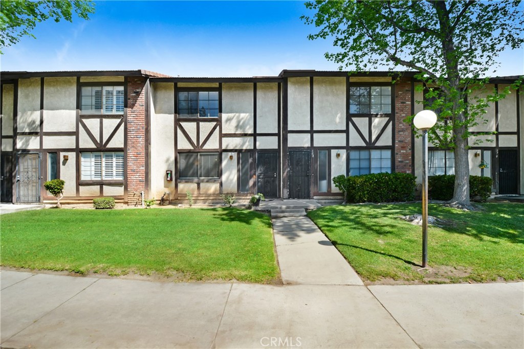 166 E Merrill Avenue Property Photo 1
