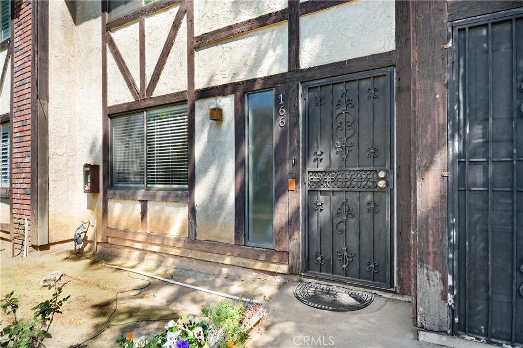 166 E Merrill Avenue Property Photo 2