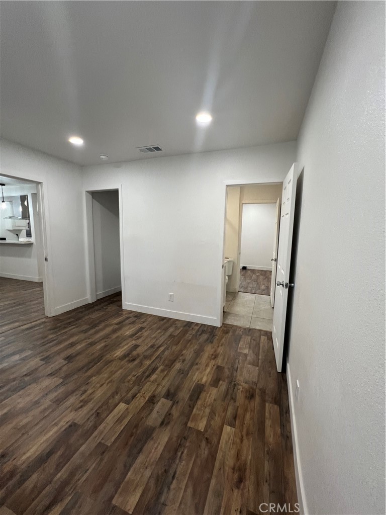 686 N Mountain View Avenue Property Photo 7