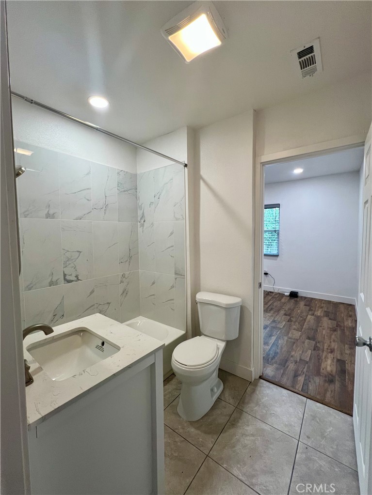 686 N Mountain View Avenue Property Photo 8