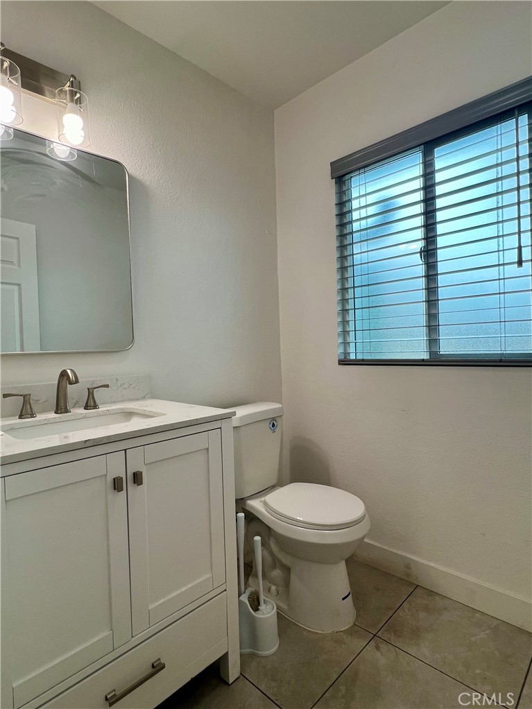686 N Mountain View Avenue Property Photo 11